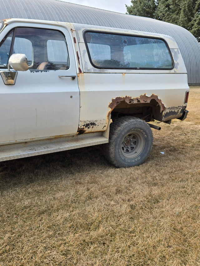 1977 GMC Jimmy SIERRA GRANDE in Cars & Trucks in Edmonton - Image 3