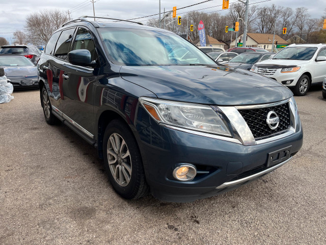 2015 Nissan Pathfinder SL in Cars & Trucks in Kitchener / Waterloo - Image 3