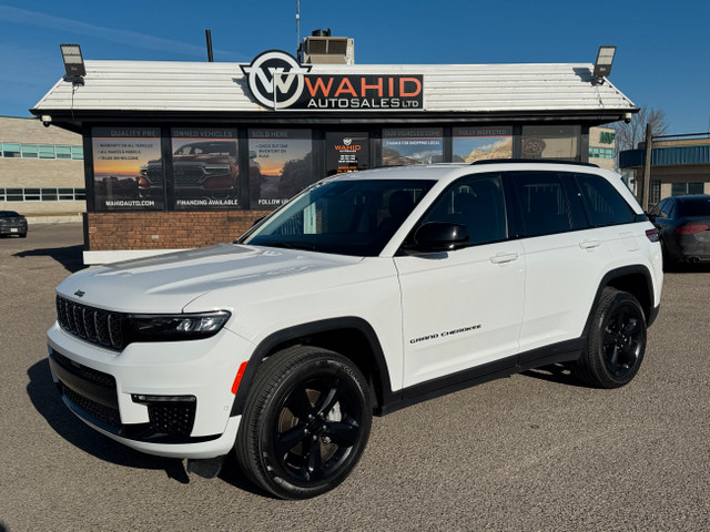 2023 Jeep Grand Cherokee Limited in Cars & Trucks in Lethbridge