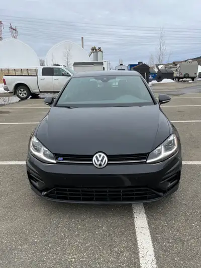 2019 Volkswagen Golf R De base