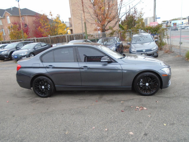 2013 BMW 3 Series 328 X DRIVE/ SPORT PACKAGE/ LOADED / AWD/ SUNR in Cars & Trucks in City of Toronto - Image 4