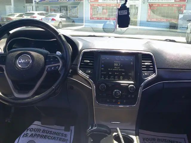 2015 Jeep Grand Cherokee Limited in Cars & Trucks in Ottawa - Image 14