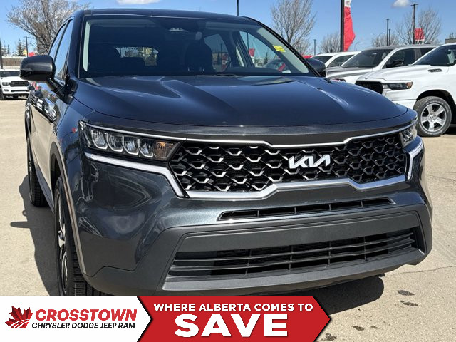 2023 Kia Sorento LX | Heated Seats | Apple CarPlay in Cars & Trucks in Edmonton