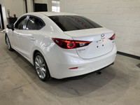 // VÉHICULE DISPONIBLE CHEZ AUTOSTUDIO 72 À MIRABEL //La Mazda Mazda3 2016 version GT 2.5L MANUELLE... (image 1)