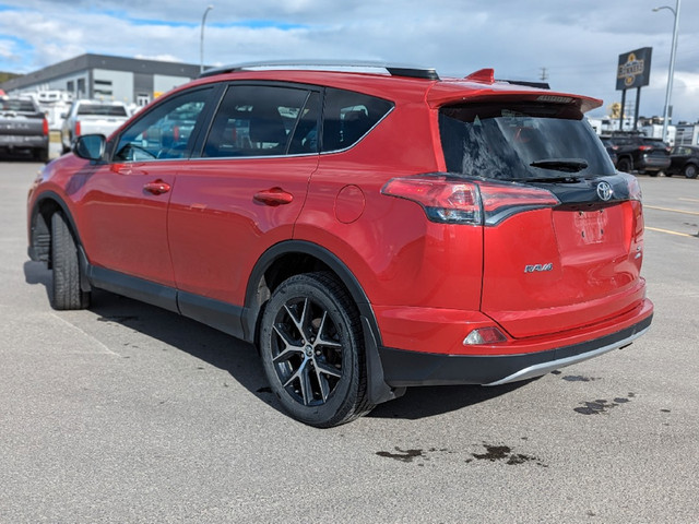 2016 Toyota RAV4 SE - Navigation - Sunroof - Leather Seats in Cars & Trucks in Cranbrook - Image 3