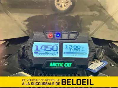 MOTONEIGES Arctic Cat PANTERA 7000 LIMITED 146'' 2016: Numéro d'inventaire: U59422 PRISE VISIÈRE CHA...