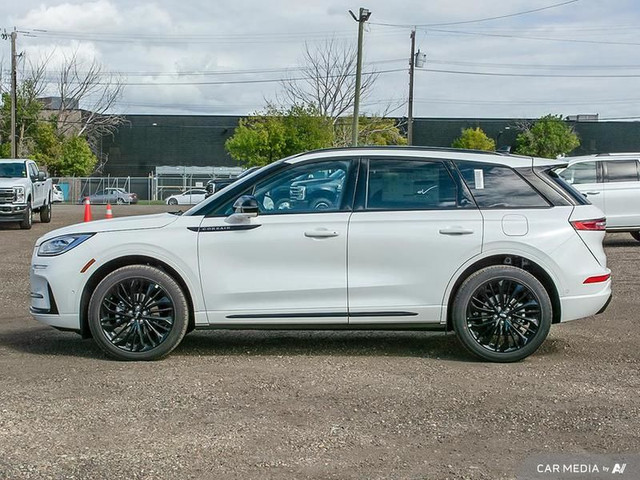 2024 Lincoln Corsair Reserve in Cars & Trucks in Edmonton - Image 3