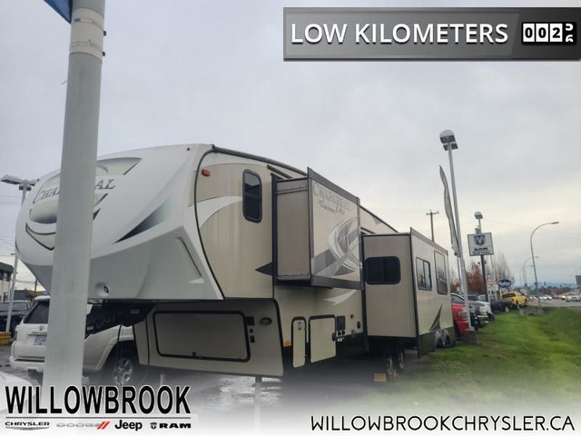 2018 Forest River CHAPARRAL - Low Mileage in Cars & Trucks in Delta/Surrey/Langley - Image 2