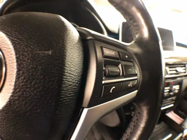 2017 BMW X5 xDrive35i LEATHER PANO/ROOF NAVI B/SPOT HUD CAMERA in Cars & Trucks in City of Toronto - Image 16