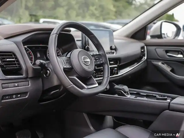 2023 Nissan Rogue SL in Cars & Trucks in London - Image 10