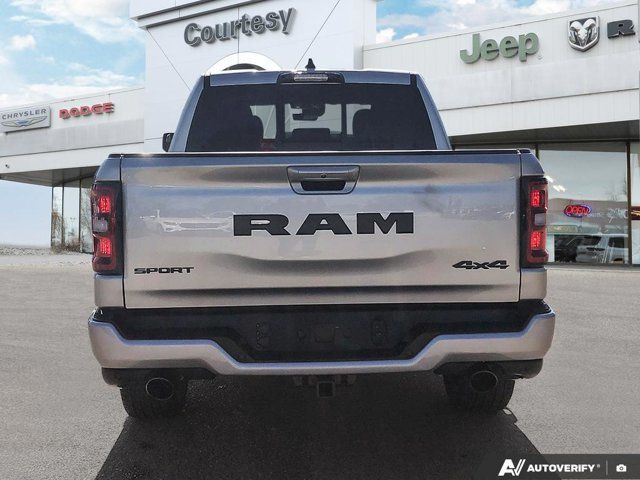 2025 Ram 1500 SporT | Tri-Fold Tonneau cover | 3M | in Cars & Trucks in Calgary - Image 4