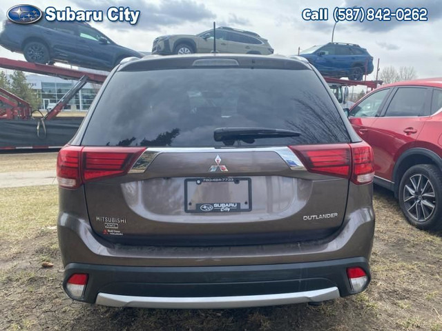 2016 Mitsubishi Outlander SE in Cars & Trucks in Edmonton - Image 4