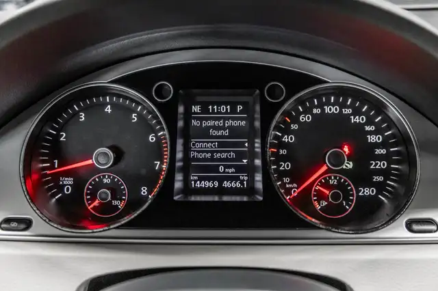 2012 Volkswagen CC Sportline 2.0T 6sp DSG Tip Toit ouvrant * Cui in Cars & Trucks in City of Montréal - Image 16