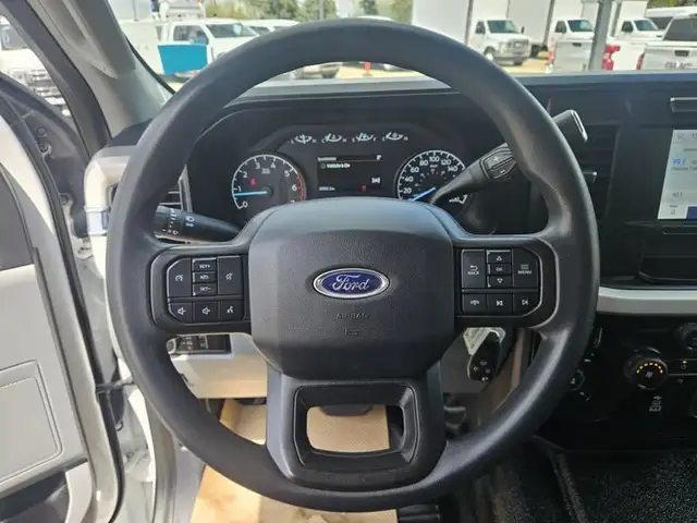 2023 Ford Super Duty F-250 SRW XLT 4WD Crew Cab 6.75' Box, 7.3L  dans Autos et camions dans Saint-Albert - Image 22