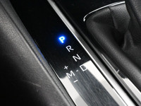 The 2020 Toyota Corolla SE combines sporty design, impressive efficiency, and advanced tech to eleva... (image 8)