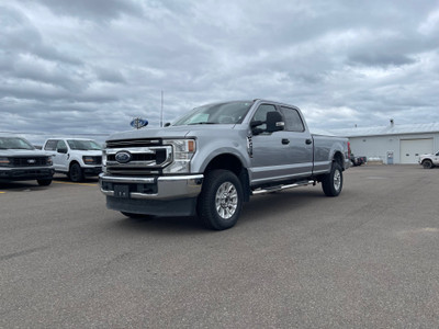  2022 Ford Super Duty F-350 SRW XLT