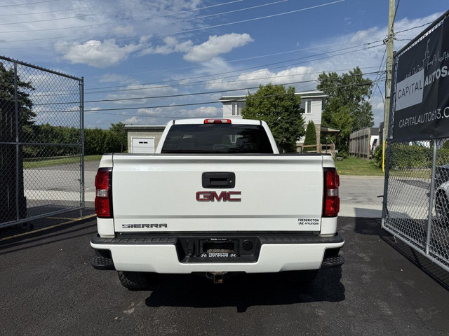 2017 GMC Sierra 1500 ELEVATION 4x4 Crew Cab in Cars & Trucks in Ottawa - Image 2