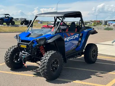 PAYMENTS AS LOW AS $174 BI WEEKLY! OWNER SELLING BRAND NEW 2025 POLARIS RZR XP ULTIMATE TO INVEST CA...