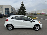2014 KIA RIO - Hatchback- 4 Door - 6 SPEED MANUAL Transmission - 5 Passenger - 1.6 Lit - V4 Cylinder... (image 4)