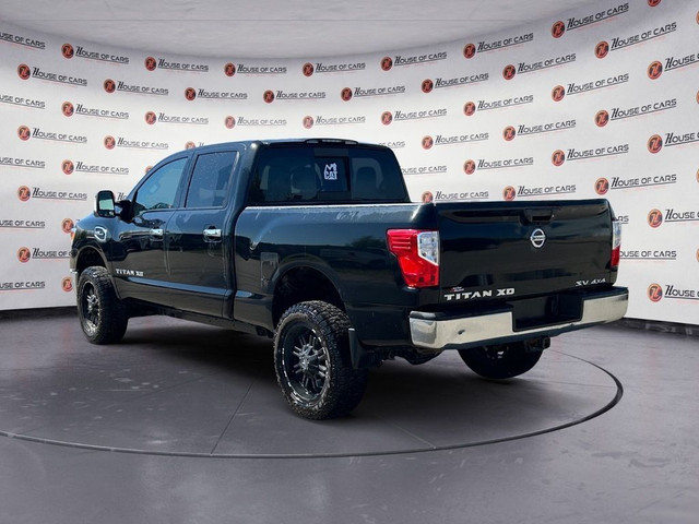 2018 Nissan Titan XD 4x4 Crew Cab Gas S in Cars & Trucks in Edmonton - Image 4