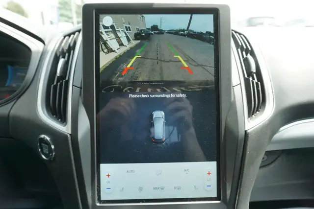 2022 Ford Edge in Cars & Trucks in Oakville / Halton Region - Image 22