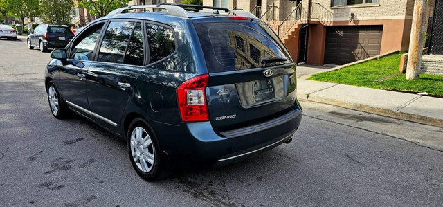 2011 Kia Rondo LX in Cars & Trucks in City of Montréal - Image 3