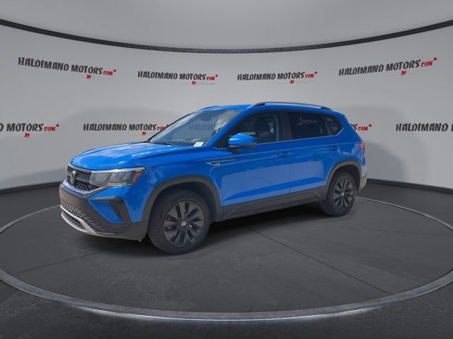 2022 Volkswagen Taos Comfortline in Cars & Trucks in Hamilton - Image 4