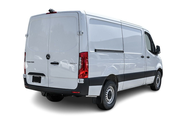 2025 Mercedes-Benz Sprinter 2500 144 Wheelbase High Roof RWD in Cars & Trucks in City of Montréal - Image 4