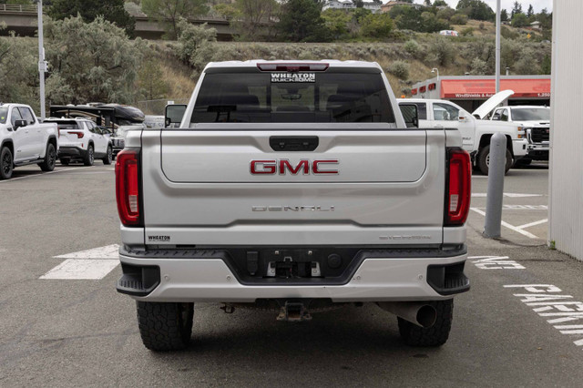 2020 GMC Sierra 3500 Denali 6.6L Duramax, Denali Ultimate Packag in Cars & Trucks in Kamloops - Image 4