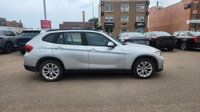 2013 BMW X1 Local Trade, Leather, All Wheel Drive, Low KM's. xDrive28i Glacier Silver Metallic AWD 8... (image 4)