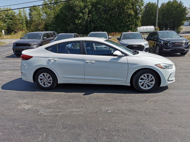 2017 Hyundai Elantra SE in Cars & Trucks in Belleville - Image 4