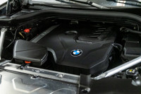 Francais: * Ensemble Essentiel Premium * Sellerie Sensatec perforé noir * Saphir noir métallisé * Ac... (image 8)