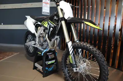 2024 Triumph TF 250-X Racing/Yellow/Black/White WE'RE ALL IN - SO YOU CAN GO ALL OUT With an all-new...