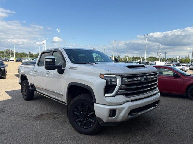 2024 Chevrolet Silverado 3500HD High Country Premium 6.6L in Cars & Trucks in Edmonton - Image 2