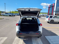 RAV4 Hybrid XLE AWD, 2.5L, Heated Front Seats, Power Sunroof, Roof Cross Bars, Paint Protection Film... (image 5)