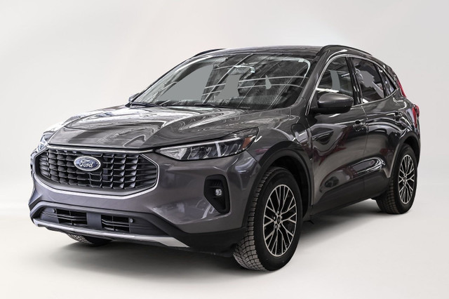 2023 Ford Escape PHEV | Mags | GPS | Caméra | Hitch | Fog llight in Cars & Trucks in City of Montréal - Image 2