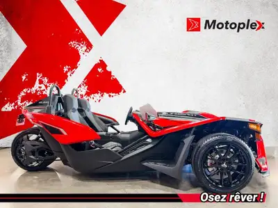 Slingshot SLR (AutoDrive) Faites l'experience de plus de puissance et de plaisir dans ce roadster a...