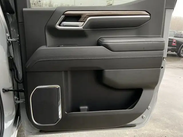 2025 Chevrolet Silverado 1500 RST in Cars & Trucks in Calgary - Image 29