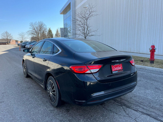 2015 Chrysler 200 LX 4dr Front-wheel Drive Sedan Automatic in Cars & Trucks in Mississauga / Peel Region - Image 4