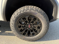 Welcome to Murray Buick GMC - Penticton Prepare to be impressed with our 2026 GMC Canyon Elevation C... (image 9)