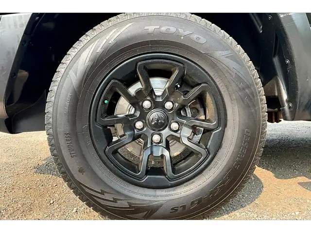 2022 Ram 1500 Classic Warlock Quad | All Terrain | Heated Bucket in Cars & Trucks in Mississauga / Peel Region - Image 9