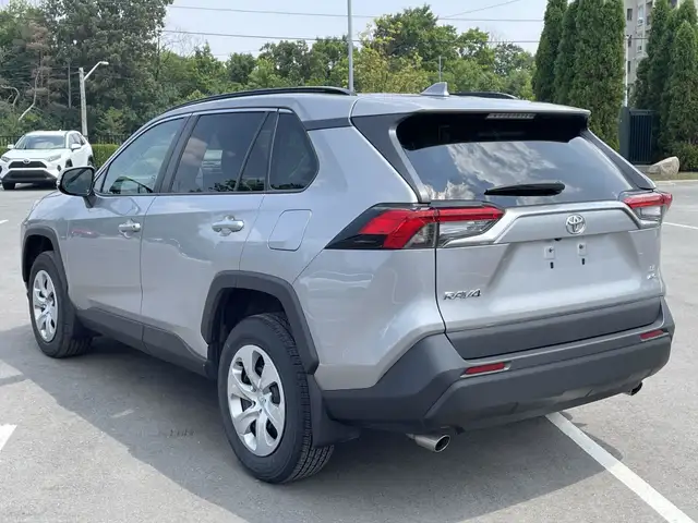 2020 Toyota RAV4 LE NO ACCIDENT,1OWNER,SAFETY CERTIFIED in Cars & Trucks in City of Toronto - Image 12