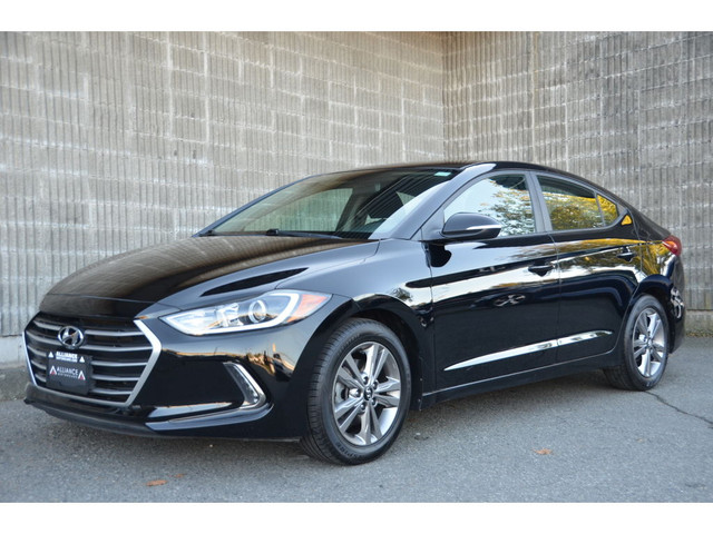 2017 Hyundai Elantra 4dr Sdn Auto GL/Bluetooth/Back-up Camera in Cars & Trucks in Burnaby/New Westminster - Image 2