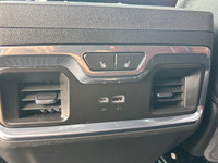 Experience power and luxury in the GMC Sierra 2500HD Denali Ultimate, painted in an eye-catching col... (image 7)