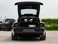 The 2025 Dodge Charger Daytona R/T is a powerhouse of performance and luxury, designed to captivate... (image 8)