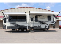 SALE PRICE: $69,800 **ASK US HOW TO RECEIVE A PRICE DISCOUNT WITH DEALER ARRANGED FINANCING O.A.C.**... (image 1)