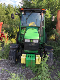 2012 John Deere 4710 (Perth Location)