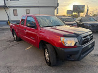 EXTENDED CAB / TWO KEYS / ALWAYS SERVICED AT TOYOTA! CLEAN CAR FAX / NO ACCIDENTS HELLO OTTAWAAAAA!... (image 2)