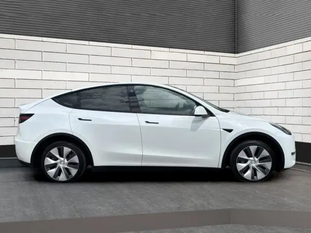 Tesla Model Y Long Range, AWD,Cuir 2021 à vendre in Cars & Trucks in Laval / North Shore - Image 4