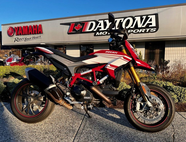 2017 Ducati Hypermotard 939 SP Red Corse Stripe in Street, Cruisers & Choppers in Vancouver